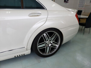 メルセデス・ベンツ　Ｓ５５０ロング．ロリンザー