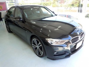 BMW　320i　Mスポーツ・ファスト・トラック・パッケージ