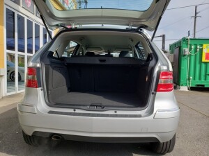 メルセデス・ベンツ B180