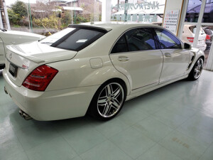 メルセデス・ベンツ　Ｓ５５０ロング．ロリンザー