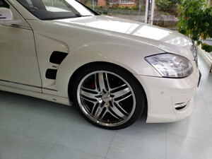 メルセデス・ベンツ　Ｓ５５０ロング．ロリンザー