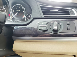 BMW740_15