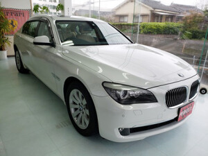 BMW740_3