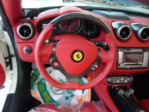 ferrari　ステアリング